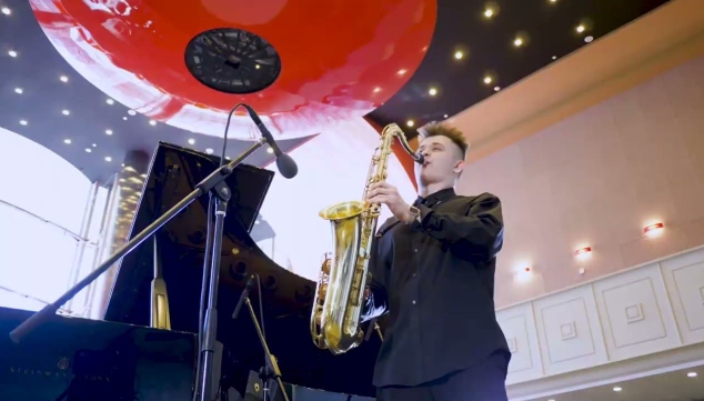 Видео кавер-группы «Джази Джаз (Jazzy Jazz)» #2