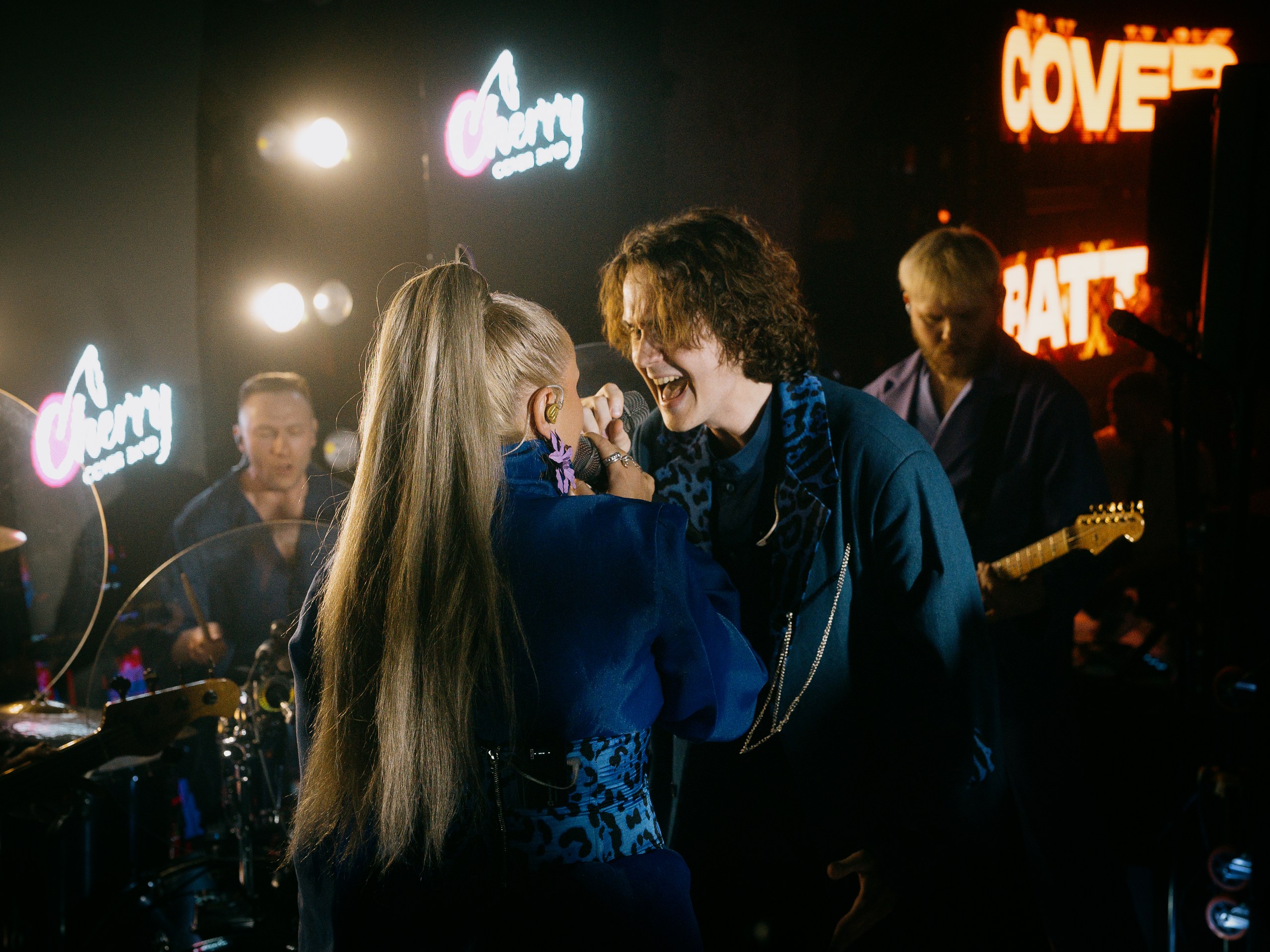 Видео кавер-группы «Черри Бэнд (Cherry Band)» #1