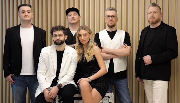 Фрагменты выступлений кавер-группы «АЛЫЕ ПАРУСА» #3