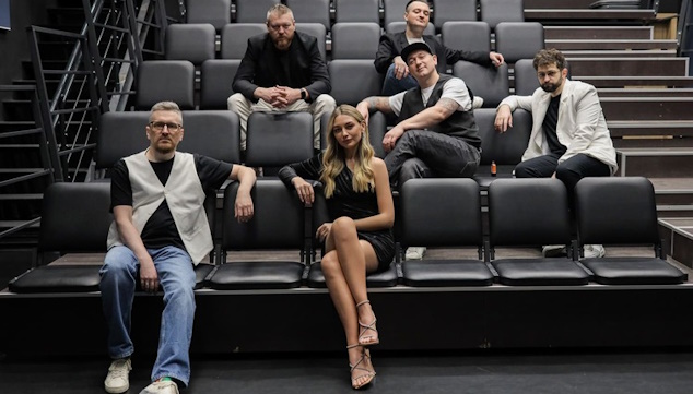 Фрагменты выступлений кавер-группы «АЛЫЕ ПАРУСА» #5